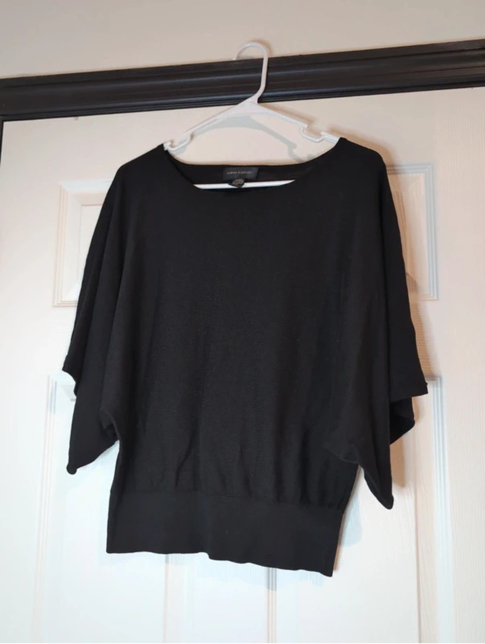 Large silk blend cable and gauge flowy top
